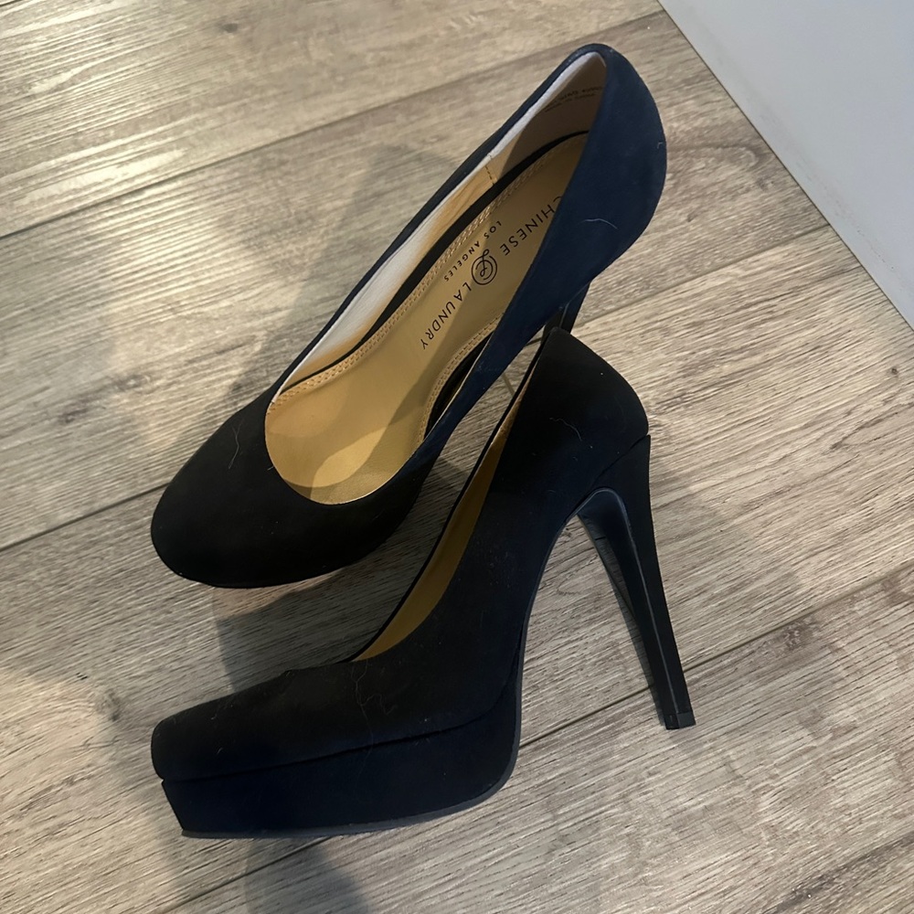 New Chinese Laundry Platform Pumps.  Super cute and sexy!